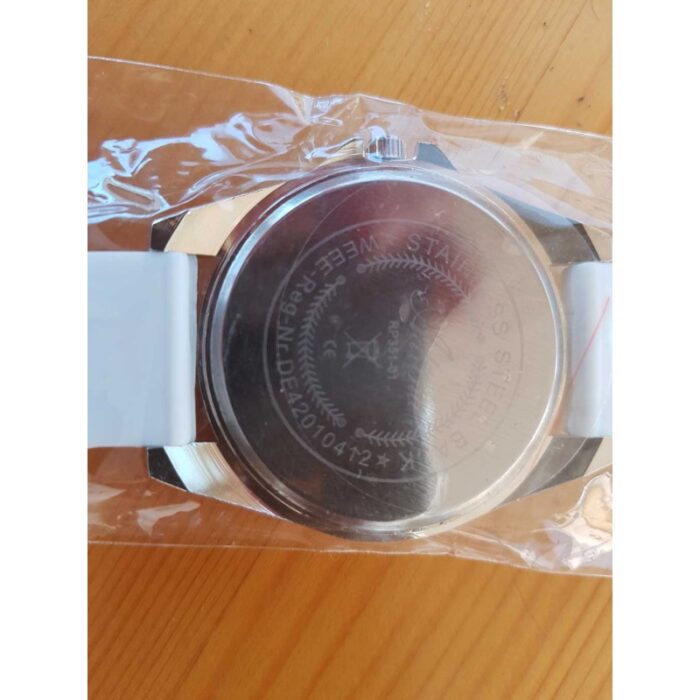 reloj parte trasera