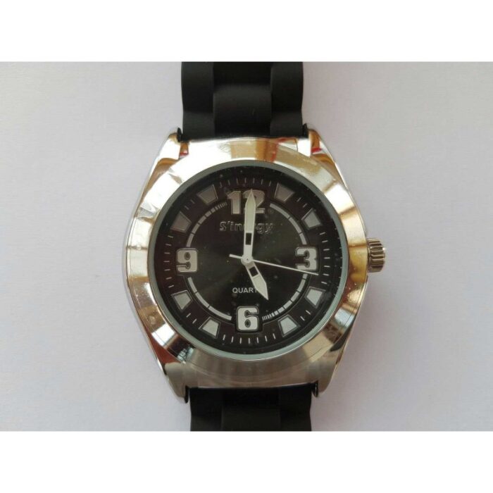 reloj color negro